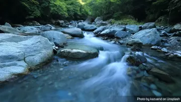 Air Akan Mengalir Dengan Lancar Pada Sungai Yang Bersih